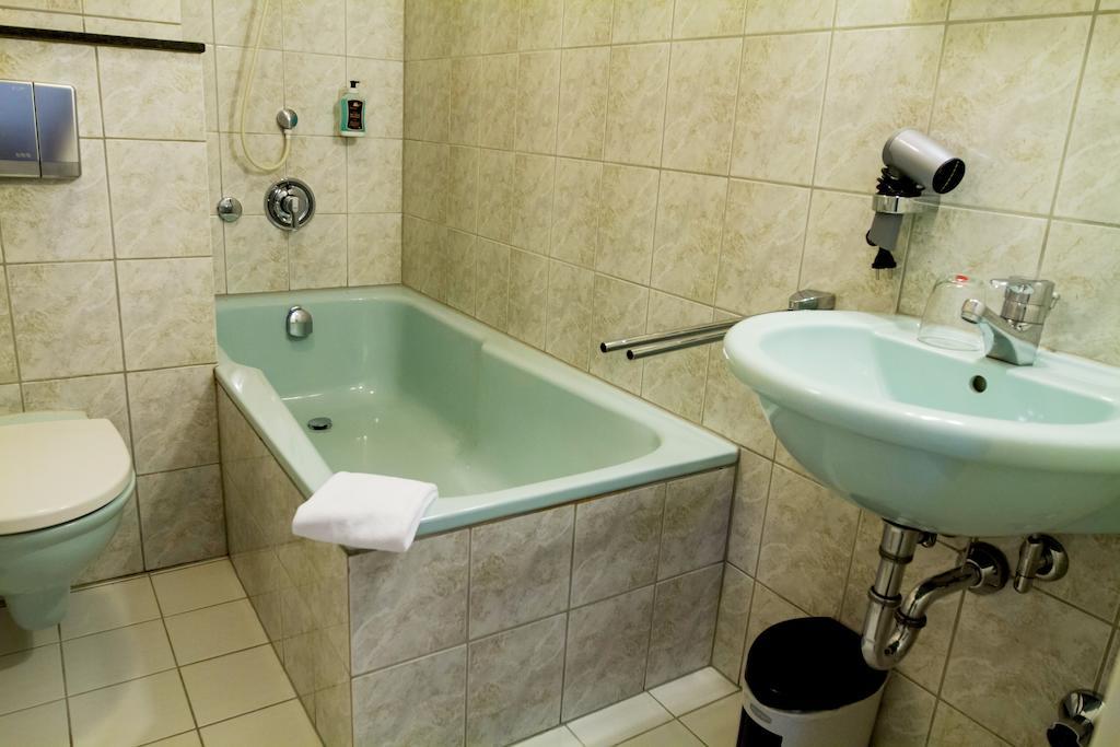 Hôtel Heidekrug à Oberursel Chambre photo